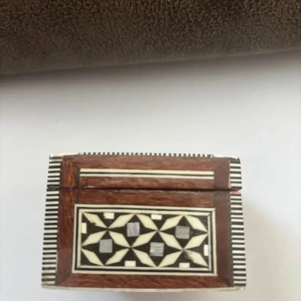 Vintage Handmade Mosaic Inlay Decorative Trinket Box